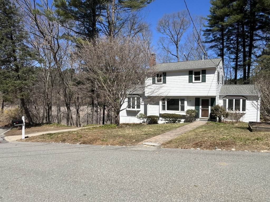 35 Wallace Rd, Wayland, Massachusetts 01778