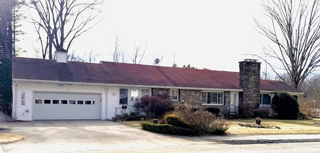 33 Slater St, Webster, Massachusetts 01570
