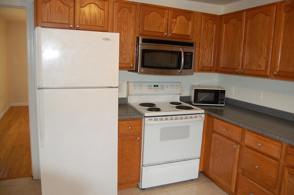 24 Deldorf St, Quincy, Massachusetts 02169