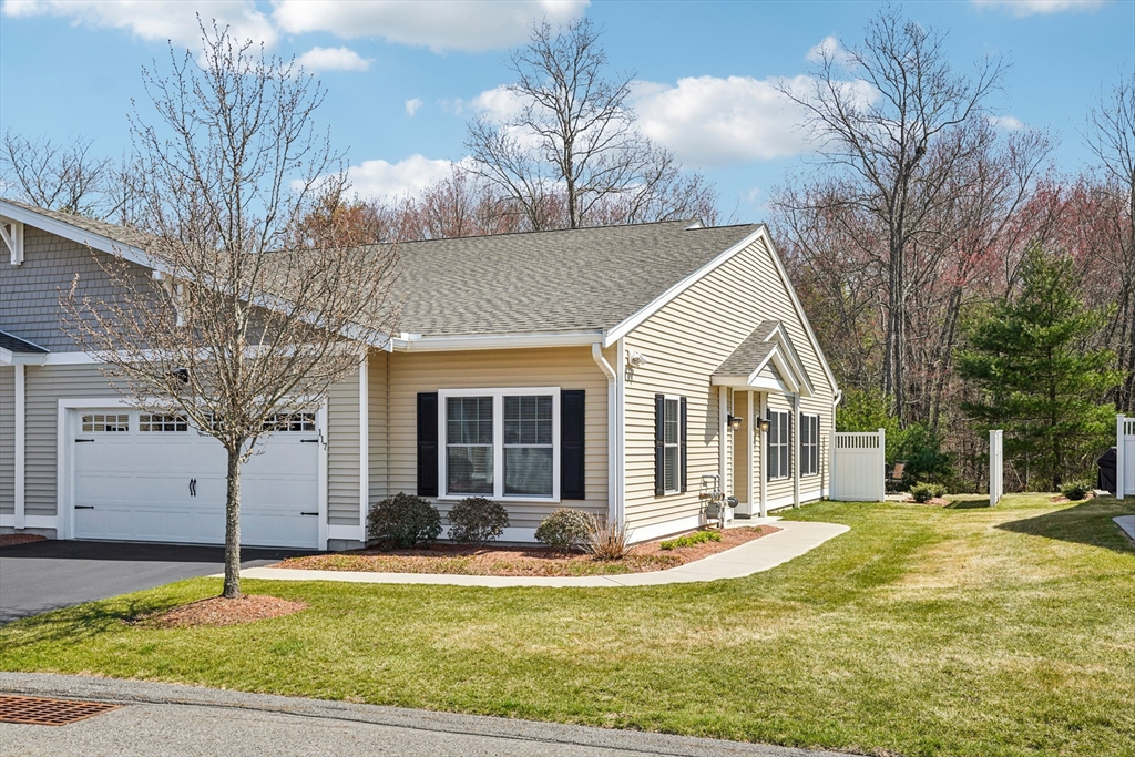 117 Rogerson Xing, Uxbridge, Massachusetts 01569