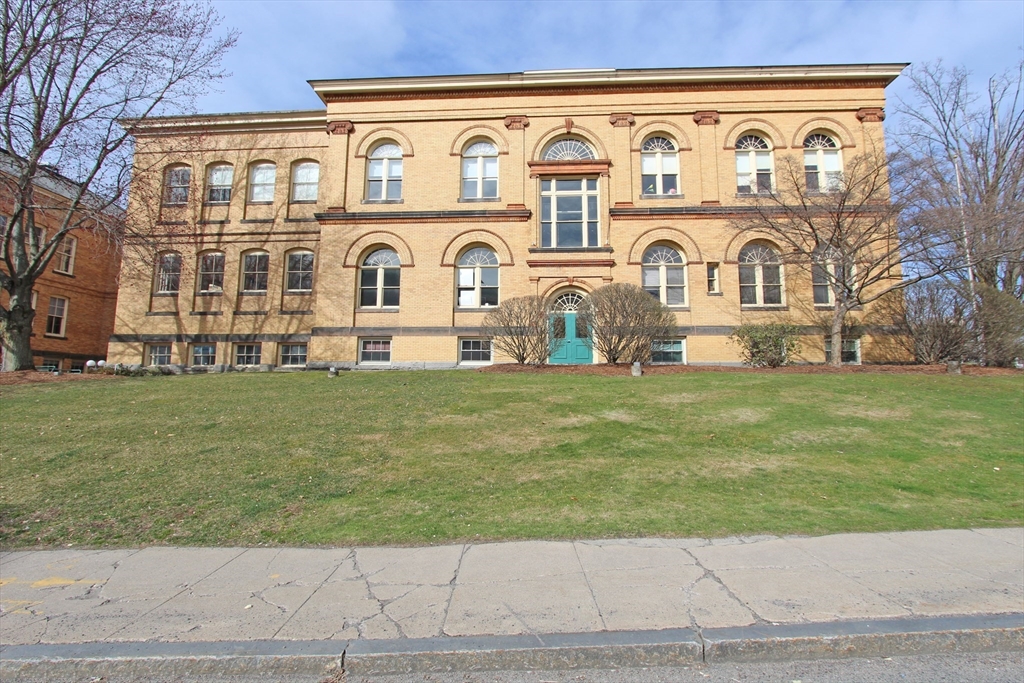 17 New South, Northampton, Massachusetts 01060