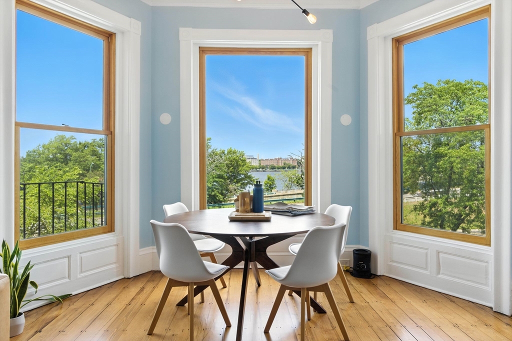 37 Bay State Rd, Boston, Massachusetts 02215