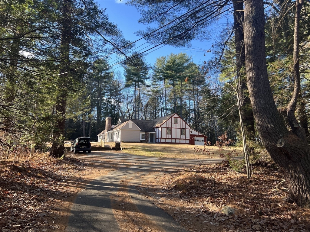 120 Bond Rd, Charlton, Massachusetts 01507