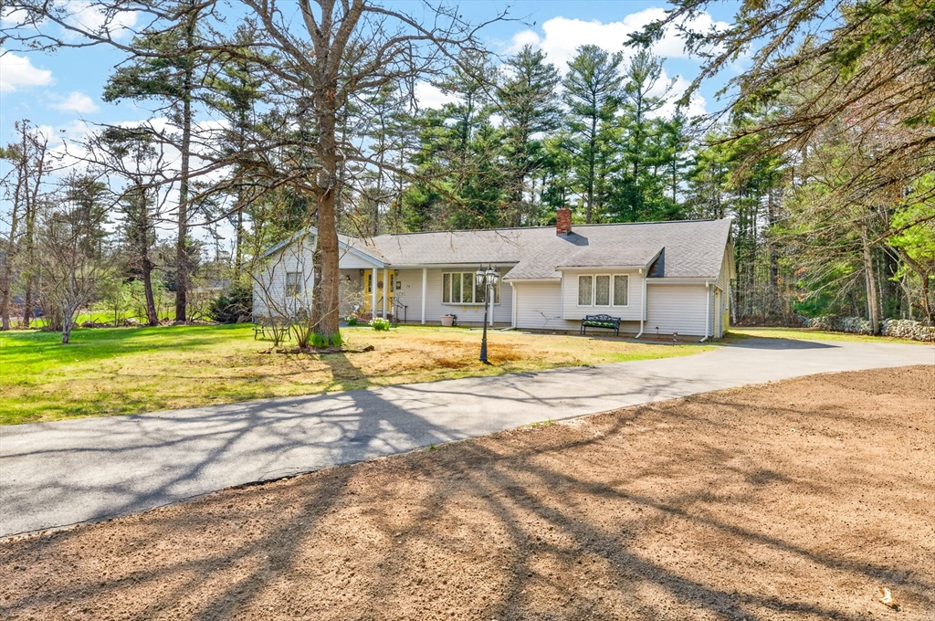 74 Tispaquin, Middleboro, Massachusetts 02346