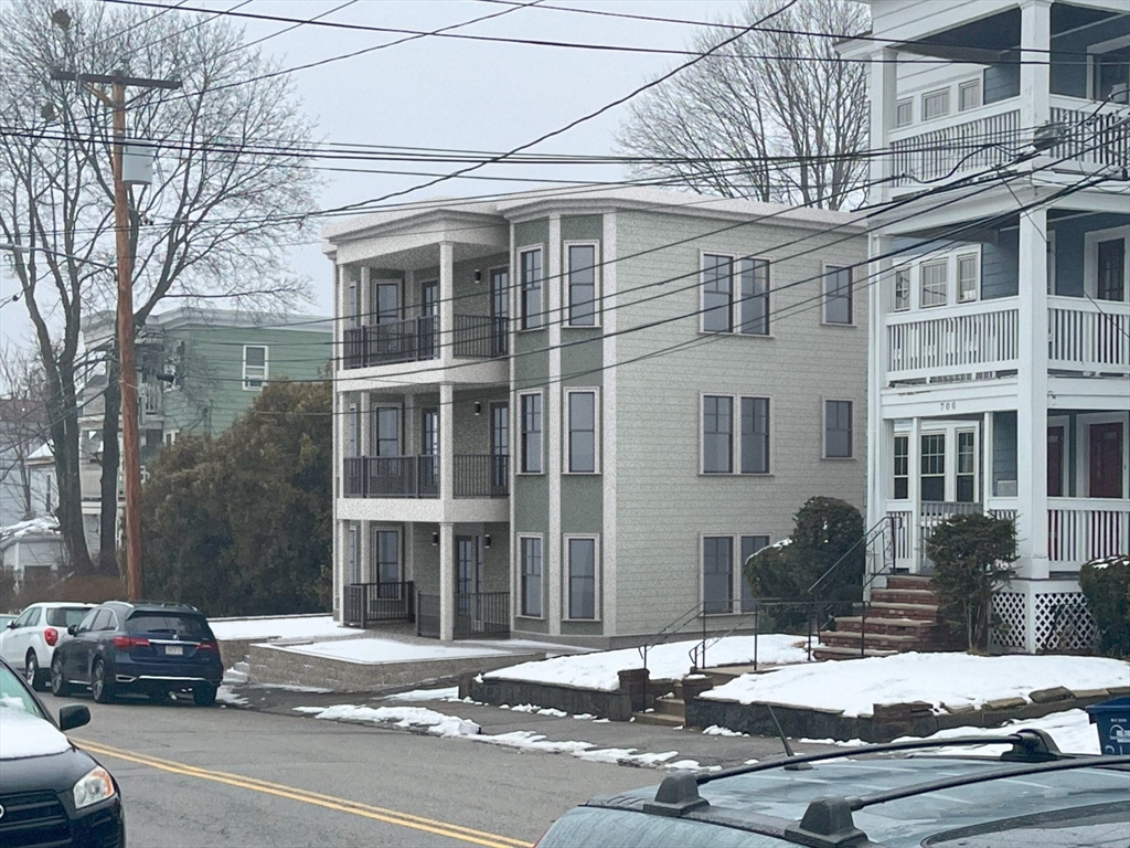 704 Metropolitan Ave, Boston, Massachusetts 02136