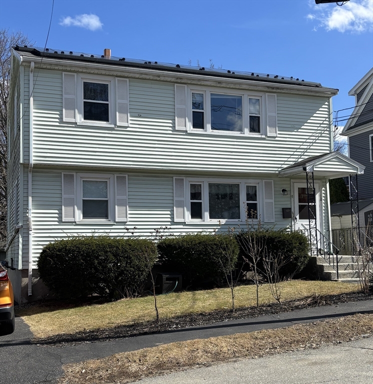 8-10 Acorn St, Waltham, Massachusetts 02453