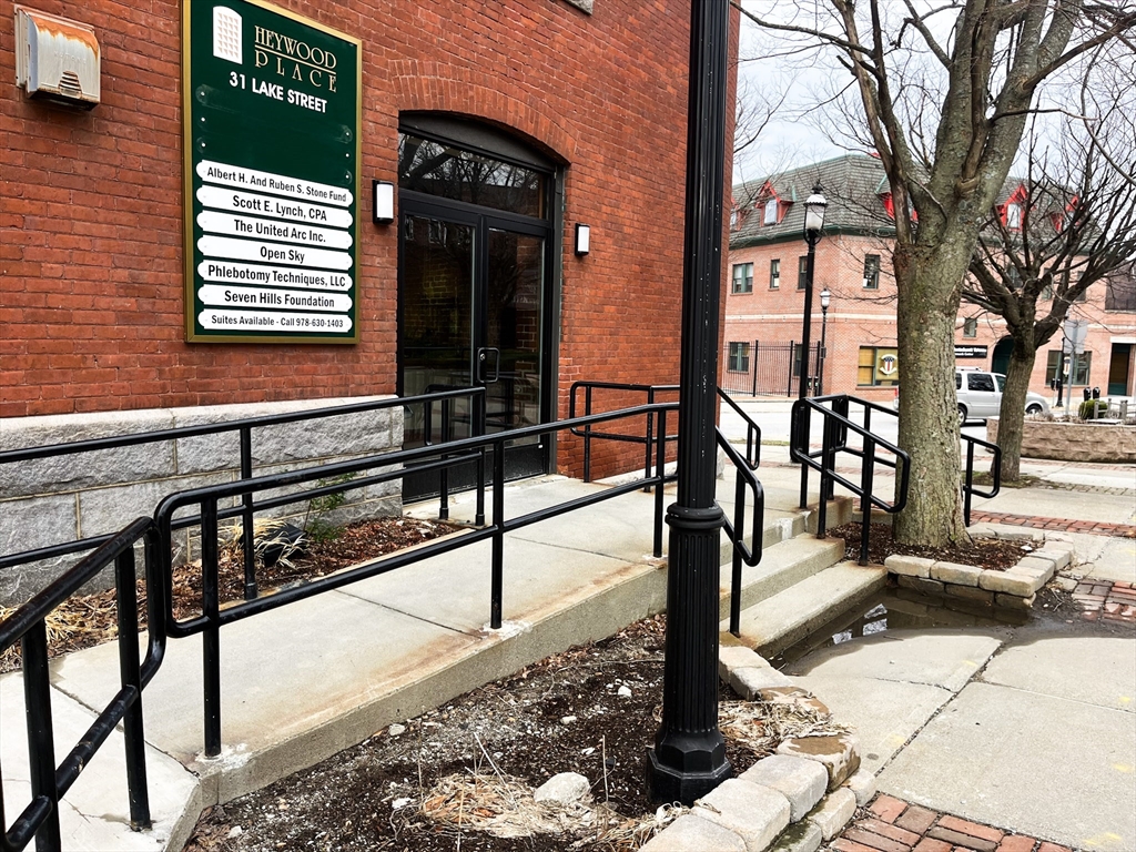 31-71 Lake St, Gardner, Massachusetts 01440