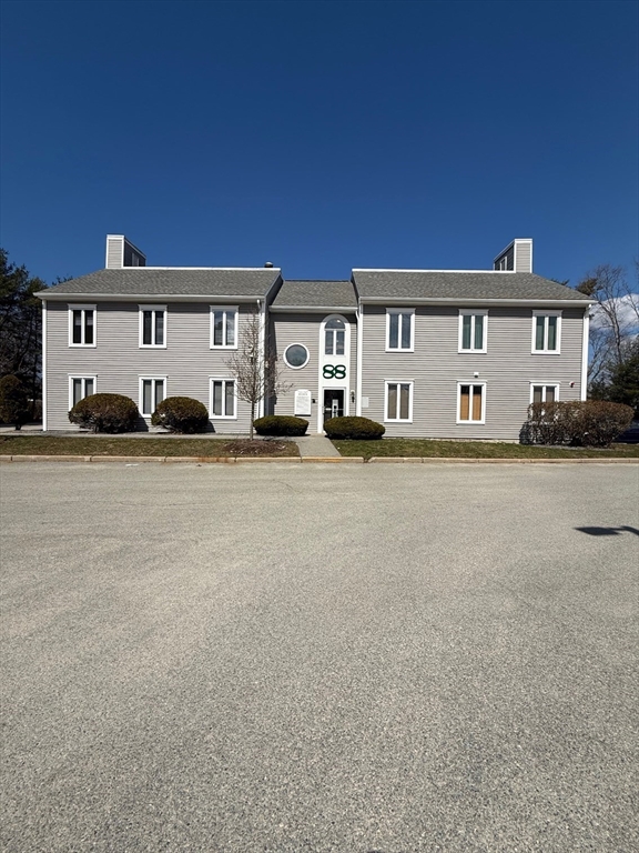 88 Faunce Corner, Dartmouth, Massachusetts 02748