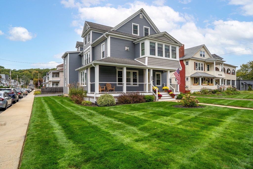 1705-1707 Northampton Street, Holyoke, Massachusetts 01040