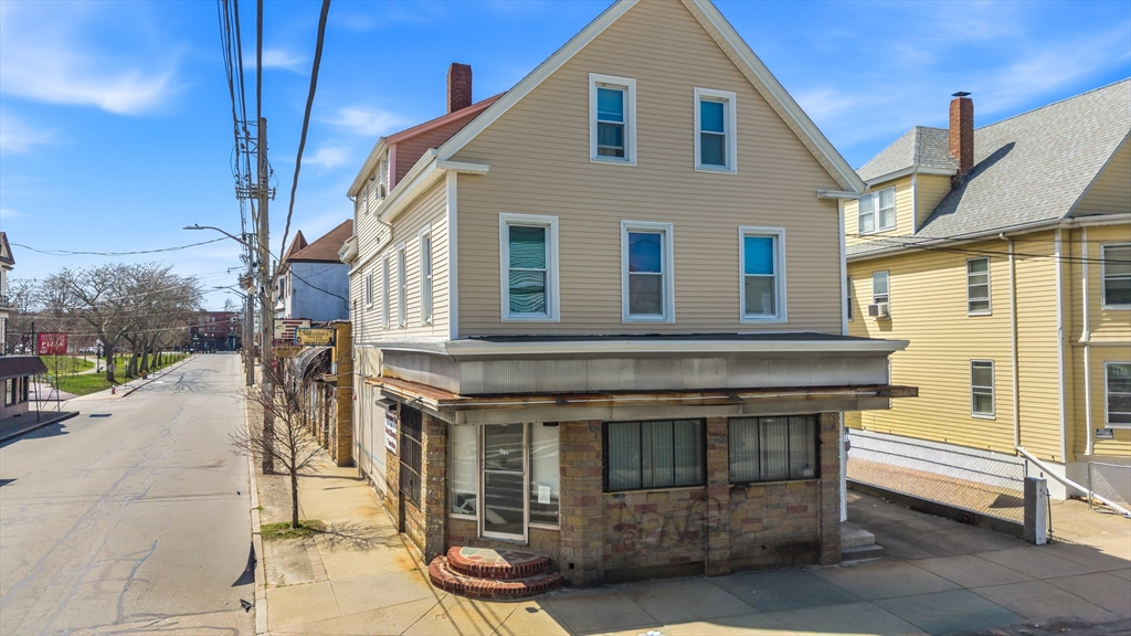 305-309 Rivet St, New Bedford, Massachusetts 02744