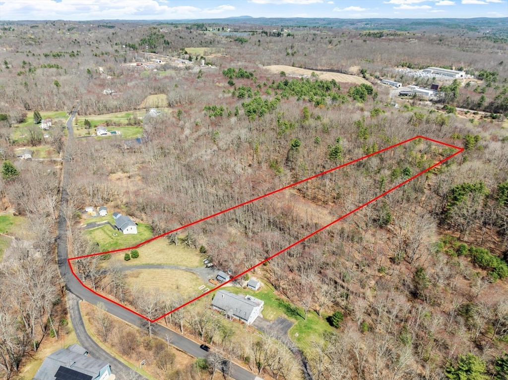 32 Town Farm Rd, North Brookfield, Massachusetts 01535