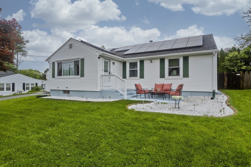 83 Chalmers St, Springfield, Massachusetts 01118