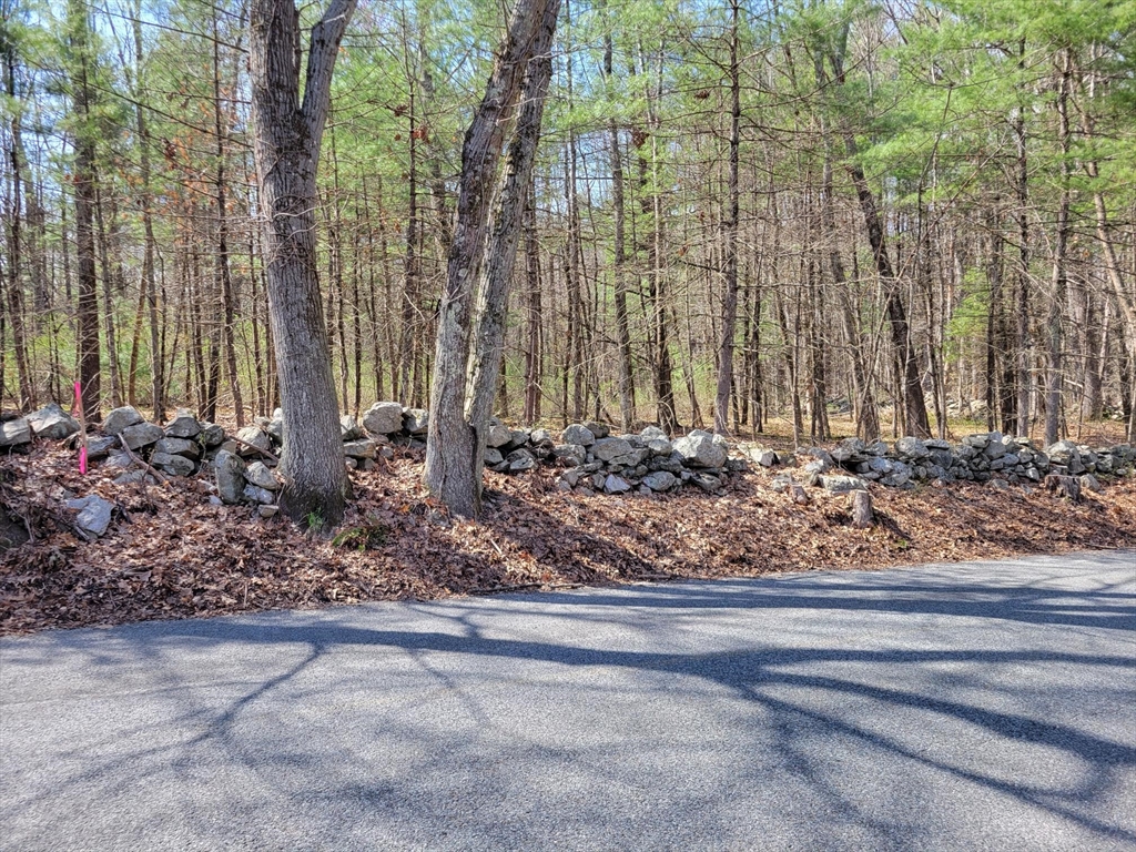 Lot 4 Daniels Rd, Charlton, Massachusetts 01507