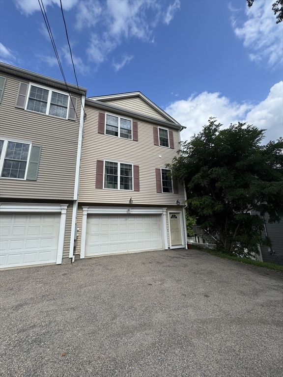 89 E Mountain St, Worcester, Massachusetts 01606