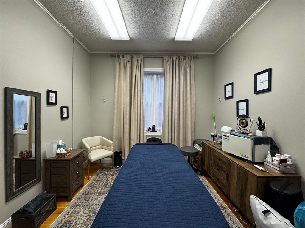 38 Elm Street, Westfield, Massachusetts 01085