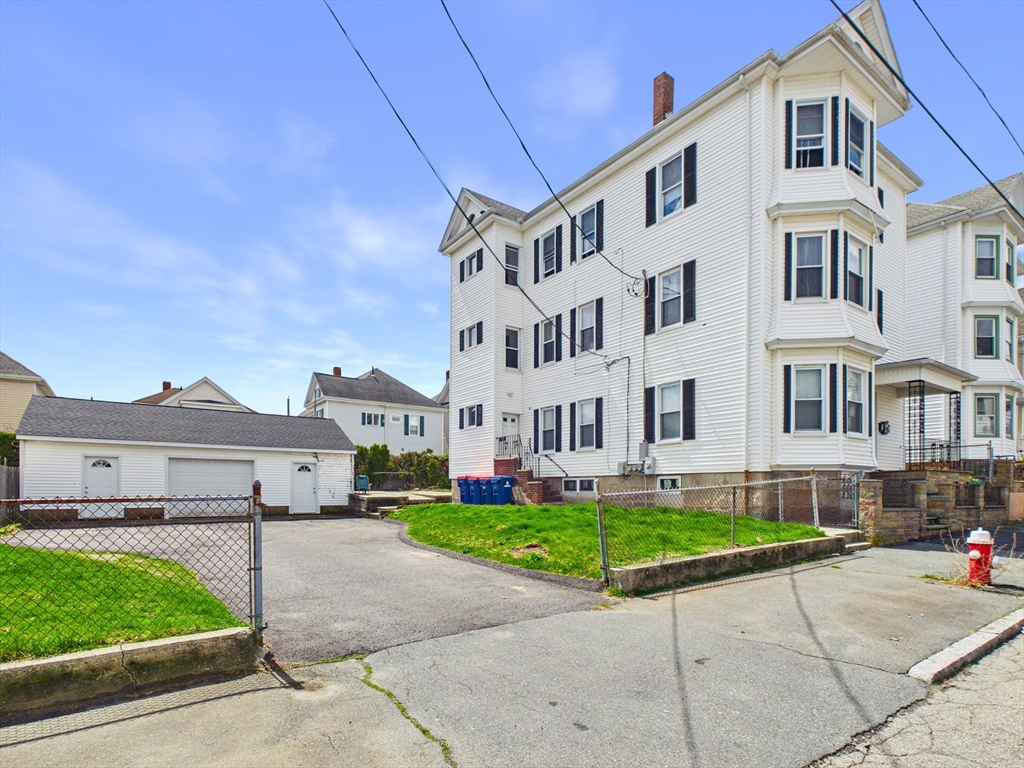 32 Sagamore St, New Bedford, Massachusetts 02740