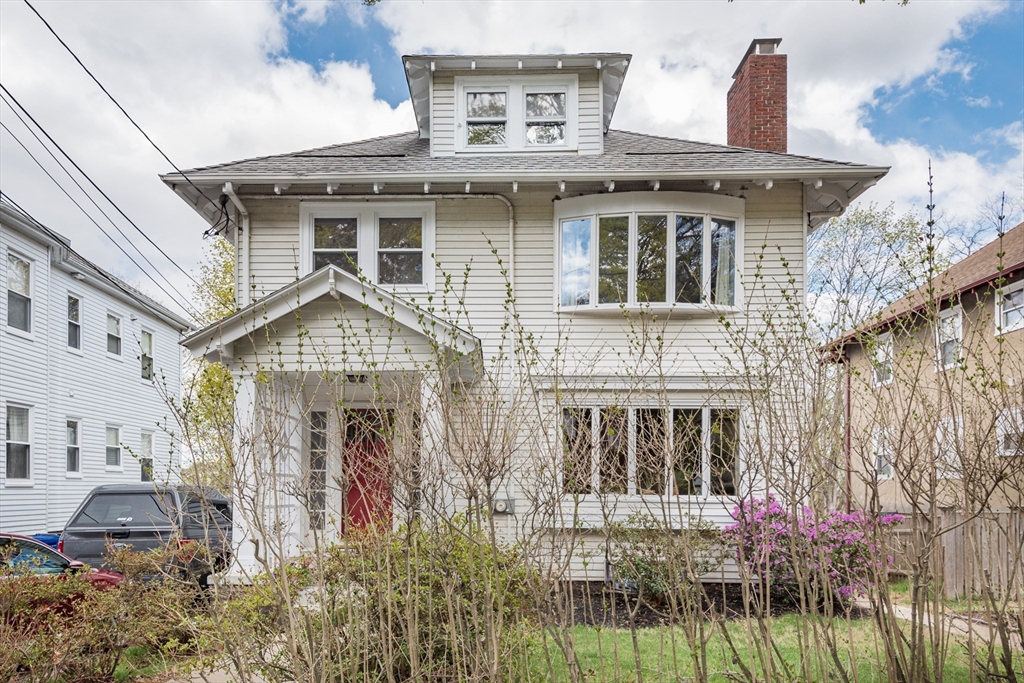 34 Harvard St, Arlington, Massachusetts 02476