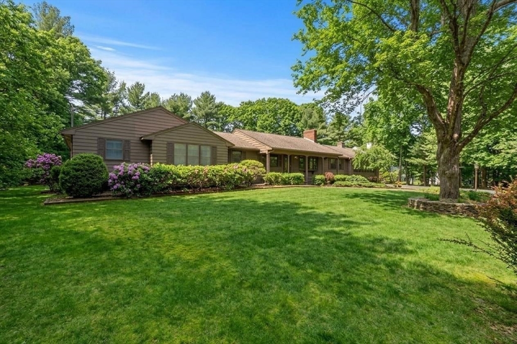 17 Gilmore Road, Easton, Massachusetts 02356