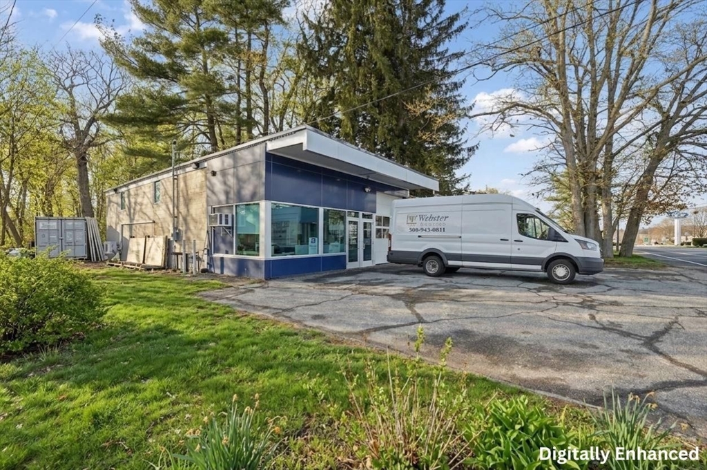 30 Thompson Road, Webster, Massachusetts 01570