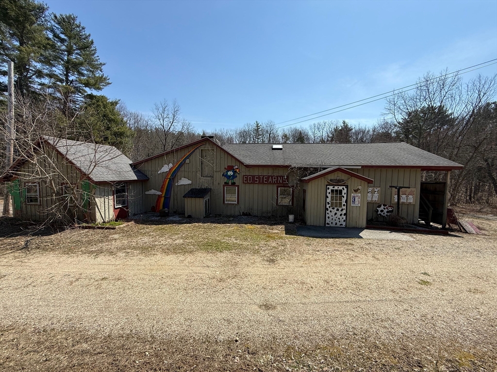 137 Southbridge Street, Charlton, Massachusetts 01507