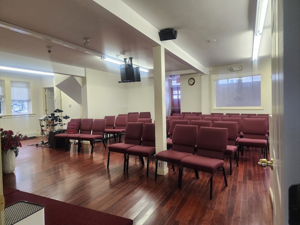 762 Southern Artery, Quincy, Massachusetts 02169