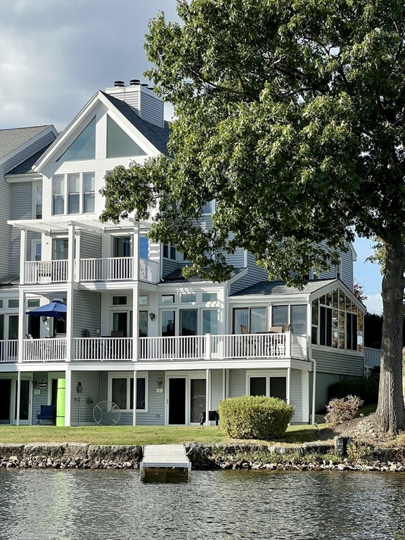 22 Union Point Rd, Webster, Massachusetts 01570