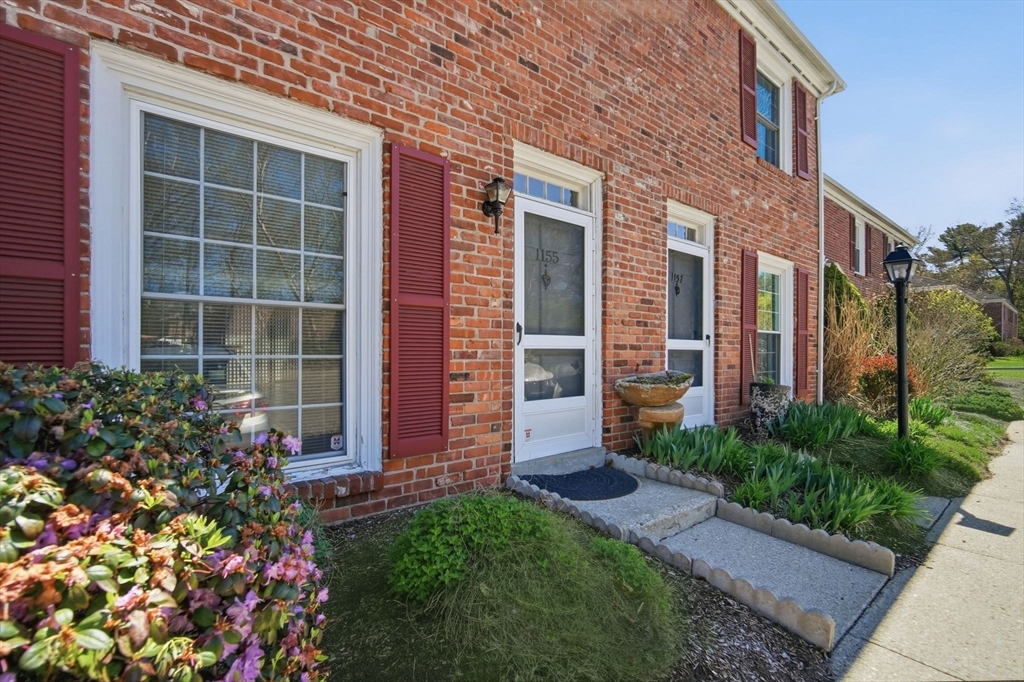 1155 Dickinson St, Springfield, Massachusetts 01108