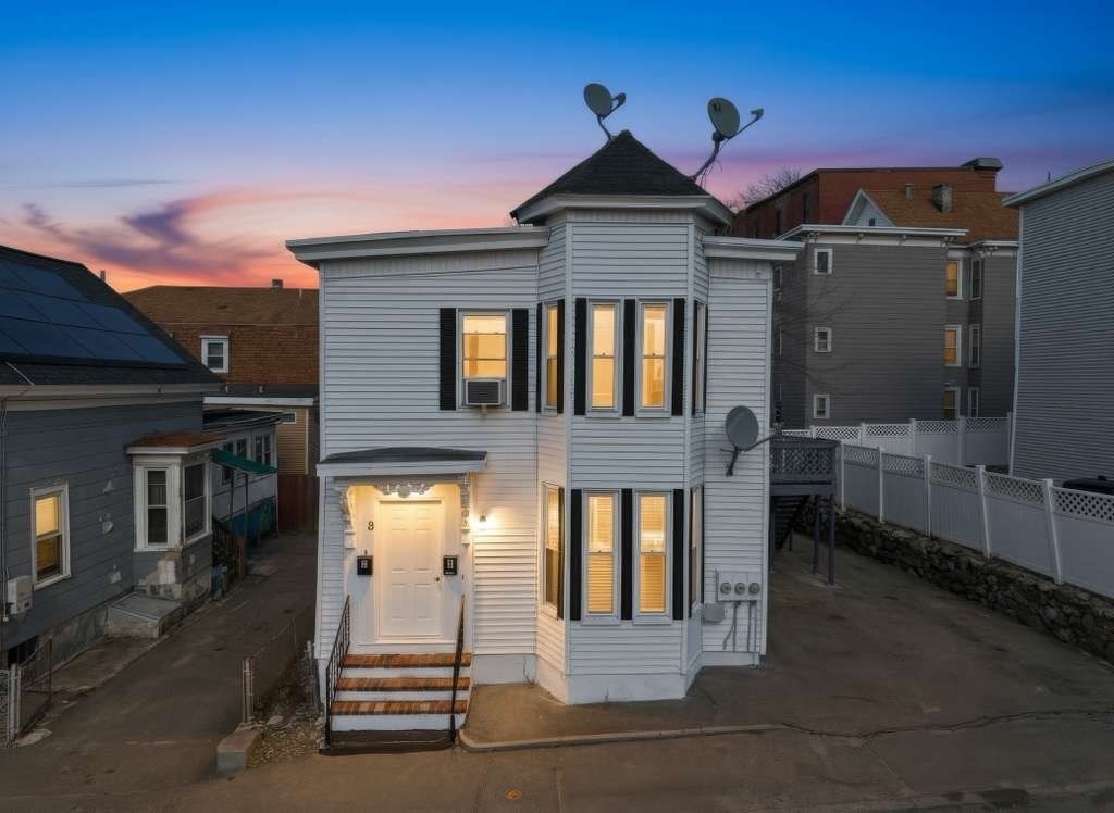 8 Gates St, Lowell, Massachusetts 01851