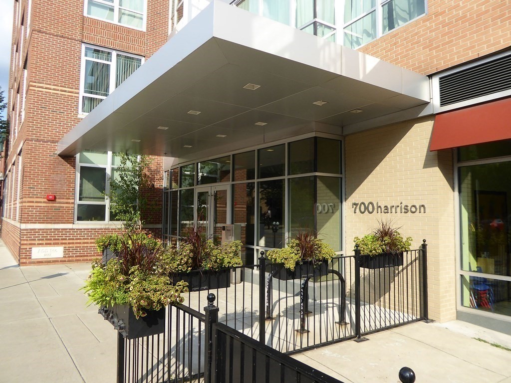 700 Harrison Ave, Boston, Massachusetts 02118