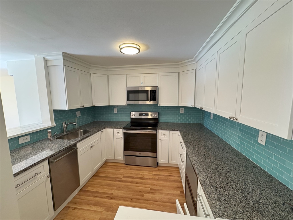 1321 Worcester Rd, Framingham, Massachusetts 01701