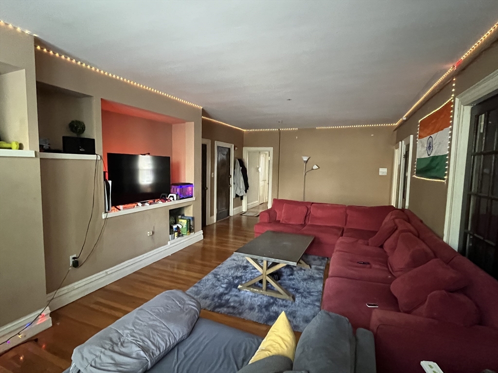 317 Saint Paul Street, Brookline, Massachusetts 02446