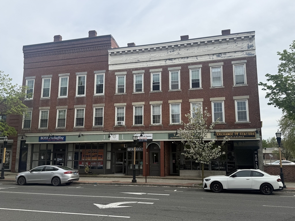 258-270 Exchange St, Chicopee, Massachusetts 01020