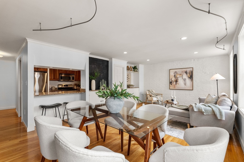 17 Bowdoin Street, Boston, Massachusetts 02114