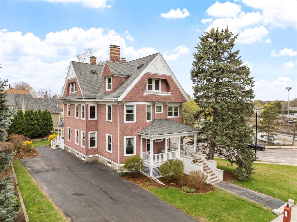 19 Putnam St, Newton, Massachusetts 02465