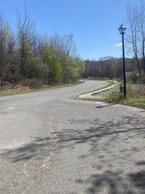 117 Munsing Ridge, Granby, Massachusetts 01033