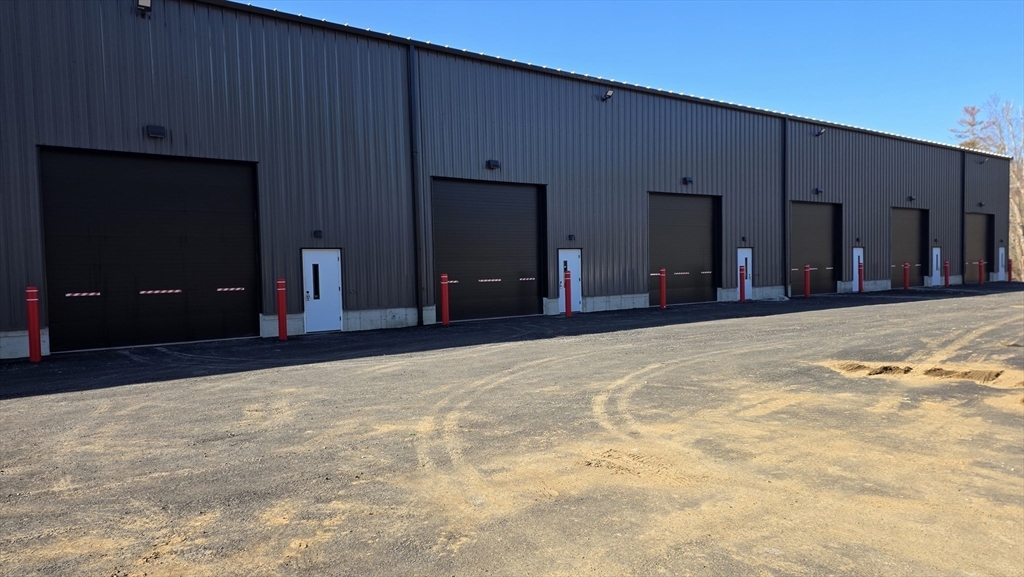 1431 Hilldale Ave, Haverhill, Massachusetts 01832