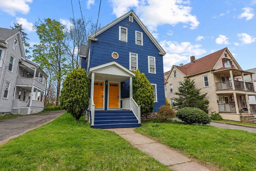 85-87 Hitchcock St, Holyoke, Massachusetts 01040