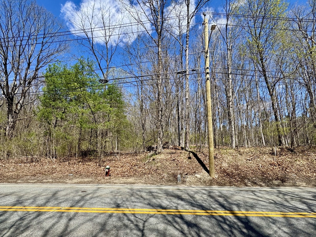 92 Laurel St, West Boylston, Massachusetts 01583