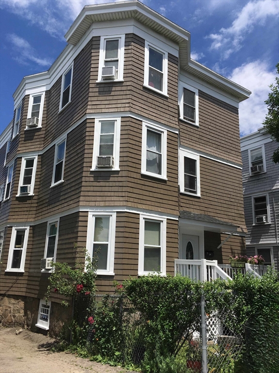 3985 Washington St, Boston, Massachusetts 02131