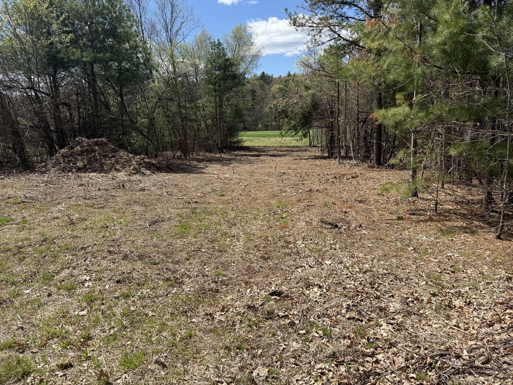 152 County Road, Southampton, Massachusetts 01073