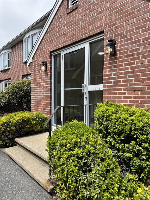 775 West Main St, Barnstable, Massachusetts 02601