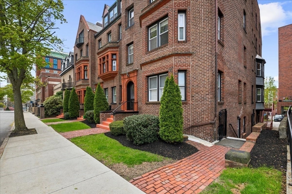 40 Elm St, Worcester, Massachusetts 01609