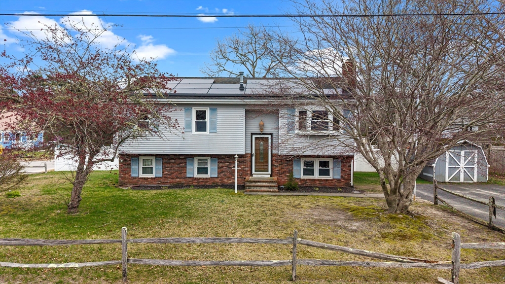 51 Hideaway Ln, Wareham, Massachusetts 02538