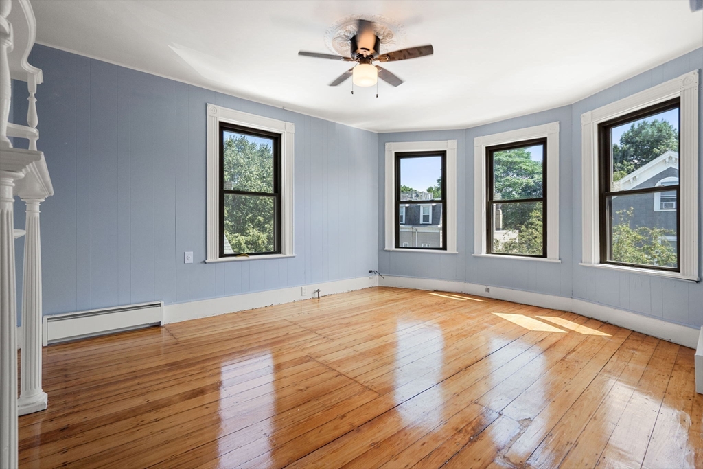 526 E 5th St, Boston, Massachusetts 02127