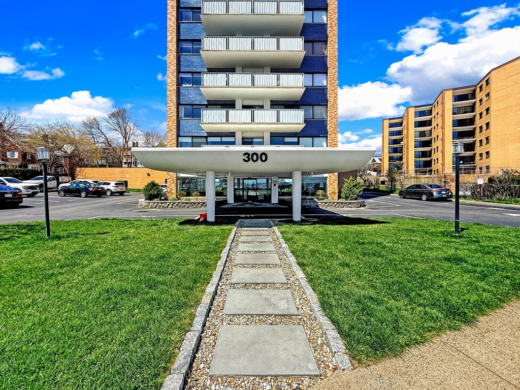 300 Lynn Shore Dr, Lynn, Massachusetts 01902