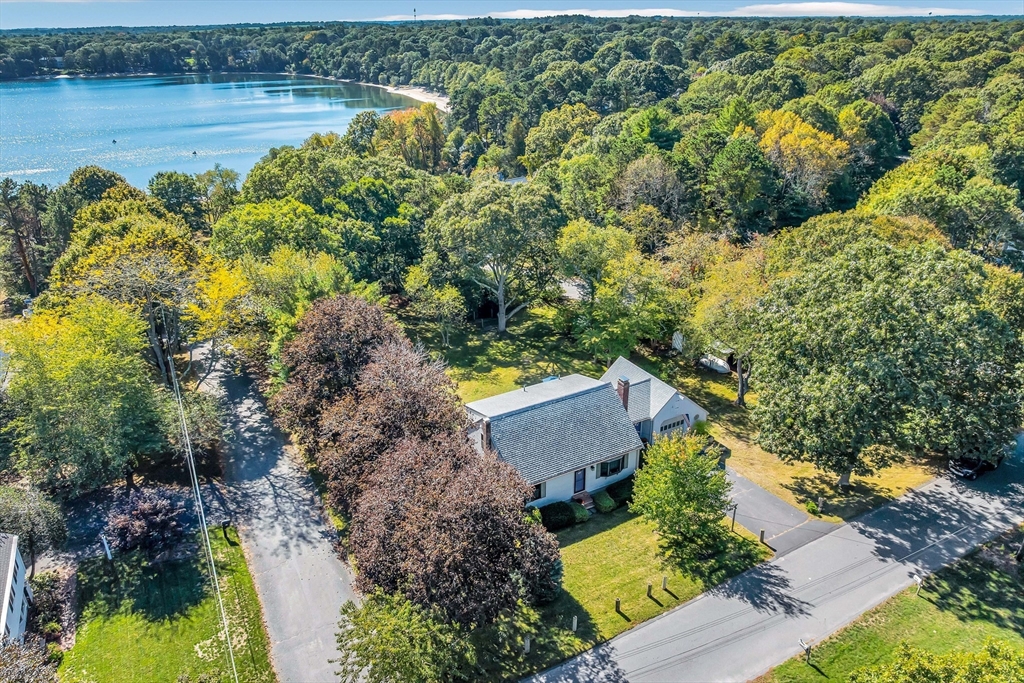 9 Mansfield Avenue, Barnstable, Massachusetts 02648