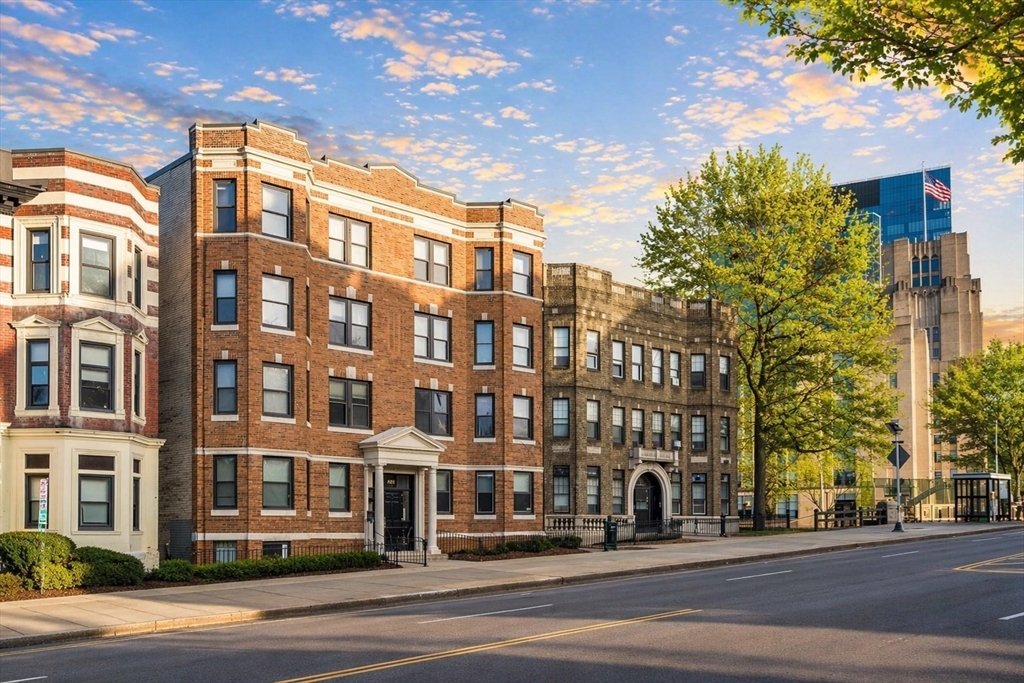 451 Park Dr, Boston, Massachusetts 02215