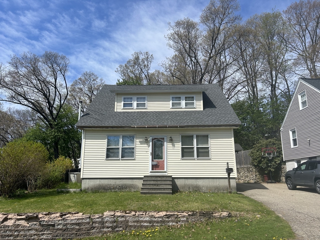5 Utica Dr, Worcester, Massachusetts 01603