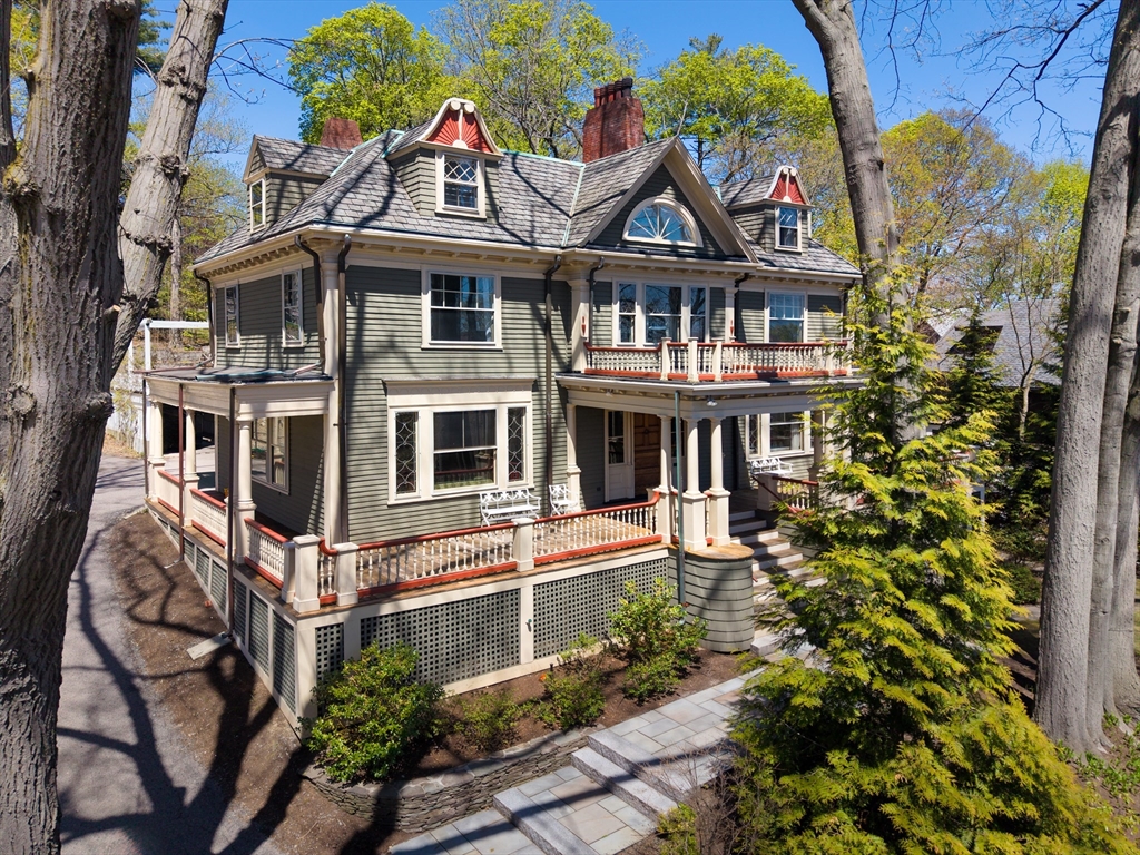 80 Mason Terrace, Brookline, Massachusetts 02446