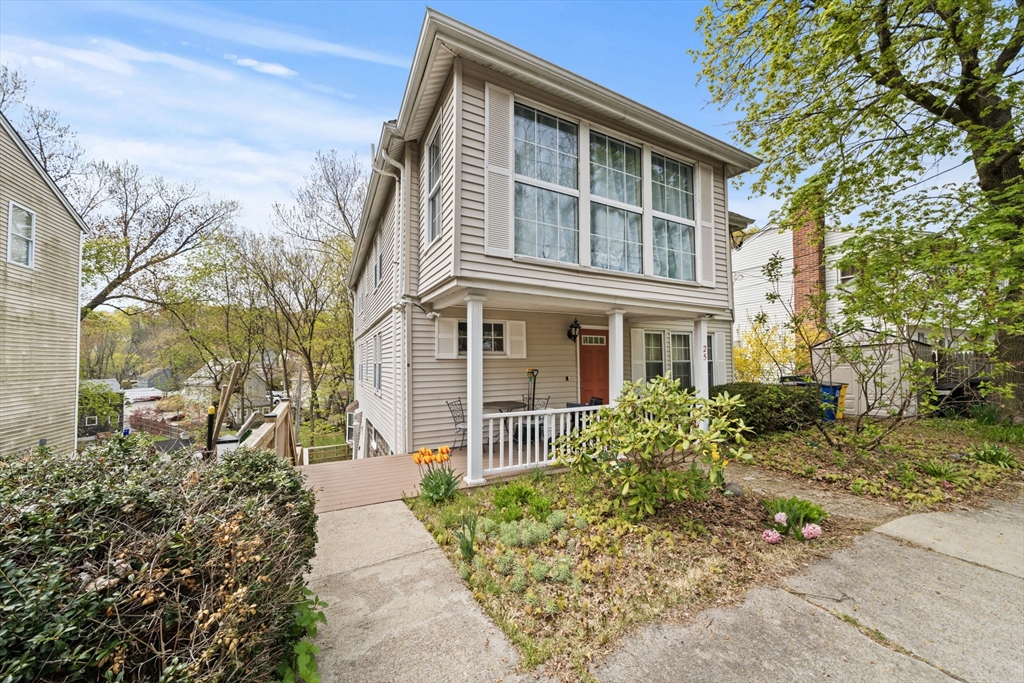 25 Pinedale Rd, Boston, Massachusetts 02131
